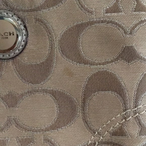 Coach Wristlet - Picture 4 of 4